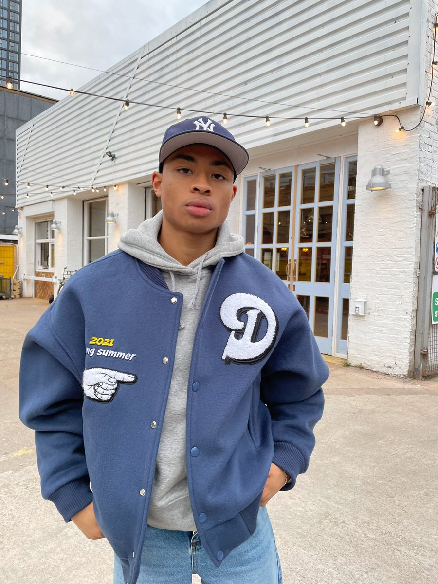 Tarylboothe's tweet image. Manifesting that NY trip!