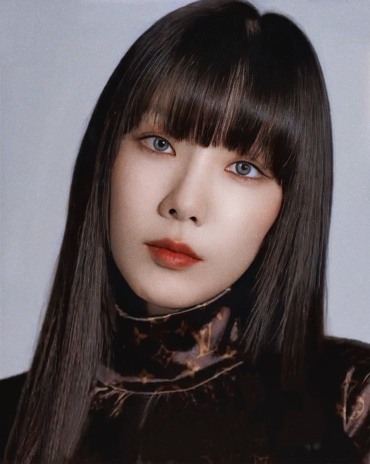 taeyeonIooks's tweet photo. face. https://t.co/bJLJfgYUiY