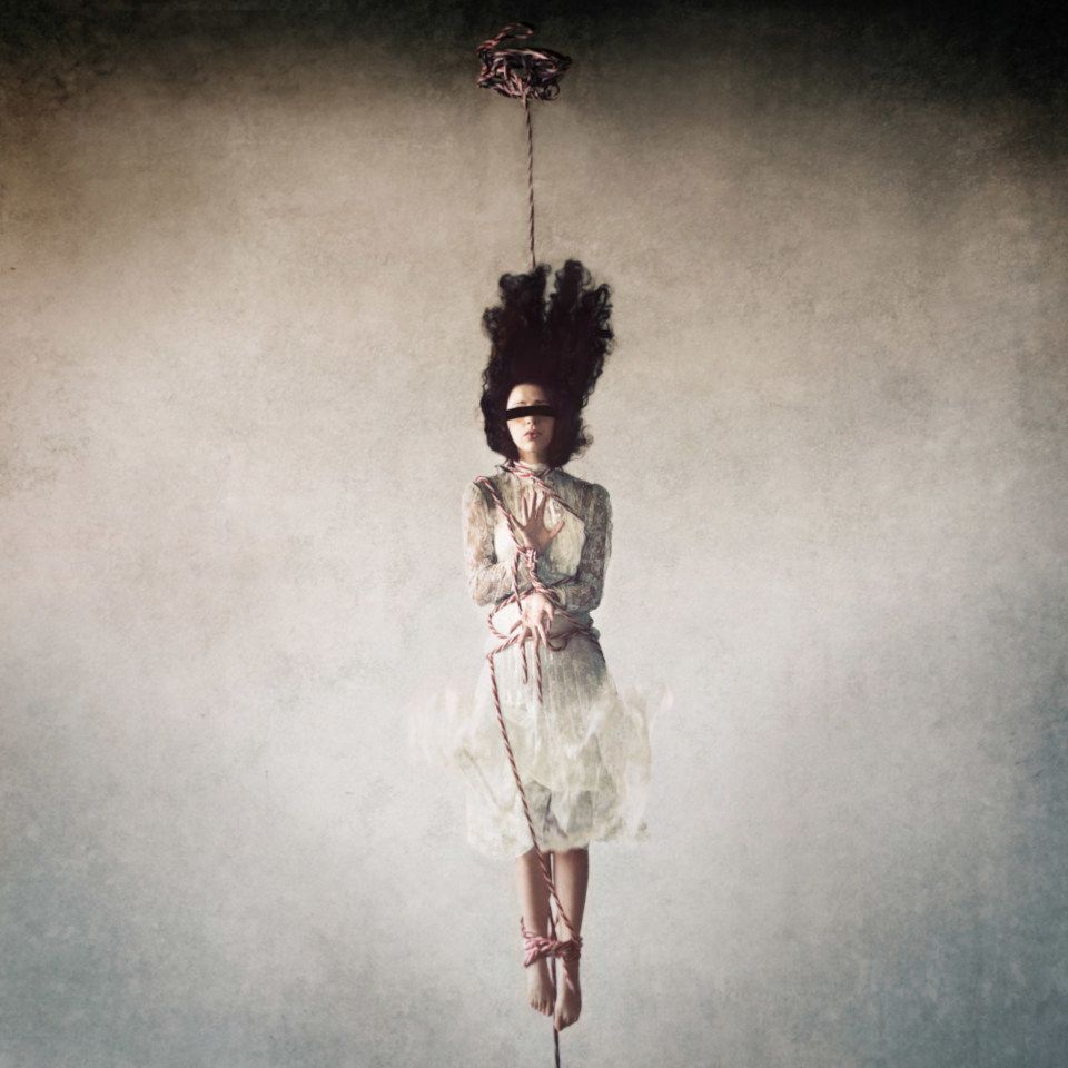 BeautifulBzarre's tweet photo. EXCLUSIVE INTERVIEW // @Jenkiaba: Overcoming Fear to Find Your Artistic Voice
>> https://t.co/9BBQaKRAW4
...
#beautifulbizarre #darkart #darksurrealism #photography #trauma #fear #darkphotography #selfexpression #cultsurvivor #surrealism #revmoon #cult #religiousmovement https://t.co/WP2YVpV1g8
