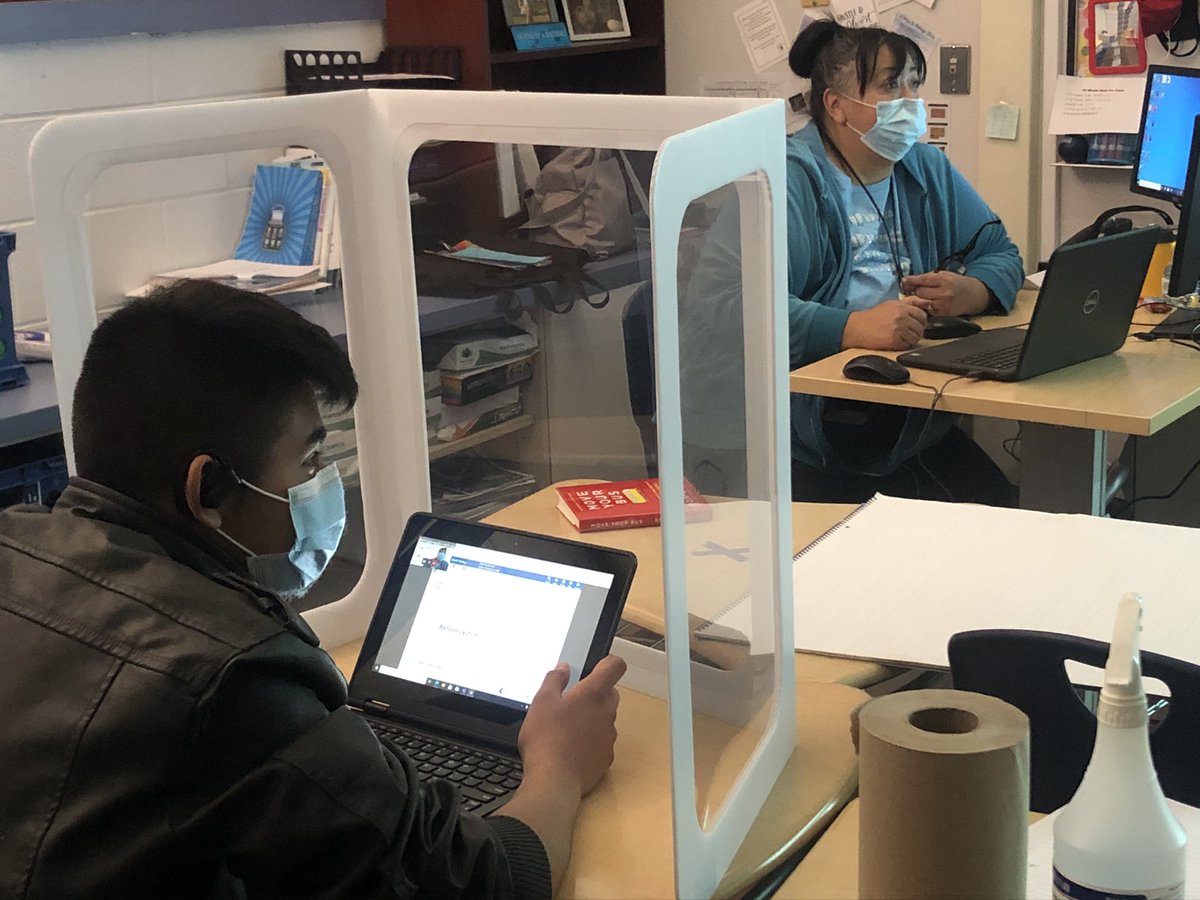 imendez_UTHS's tweet image. Our @Socorro_Middle Bulldogs 🐾🍀 “March into Success” during Spring Intersession. 🎉Shout out to our amazing teachers for their dedication to our student’s success! Our students have #HustleAndHeart 🐾❤️ #ExtendedLearning 🚀