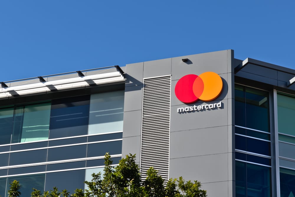 DocumentingBTC's tweet photo. #Bitcoin is now worth more than the two largest payment services in the world combined, Visa and Mastercard. https://t.co/TktzpKExhq