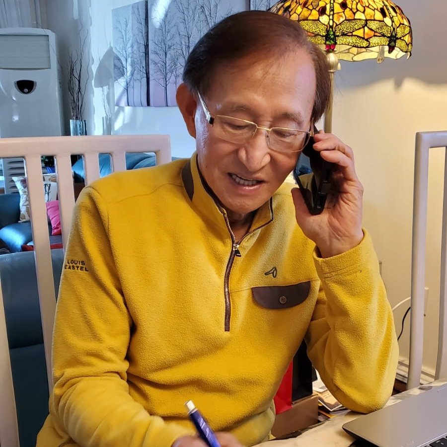 RaymondChoPC's tweet photo. I'm not tech-savvy like others, so I called the #COVID19Vaccine Ontario call centre at 1-888-999-6488. With a little bit of patience, I booked my first vaccination appointment for next week and my second one in July. 

I encourage #Seniors who are 80+ to get the #COVID19Vaccine! https://t.co/ug1WsGPHE2
