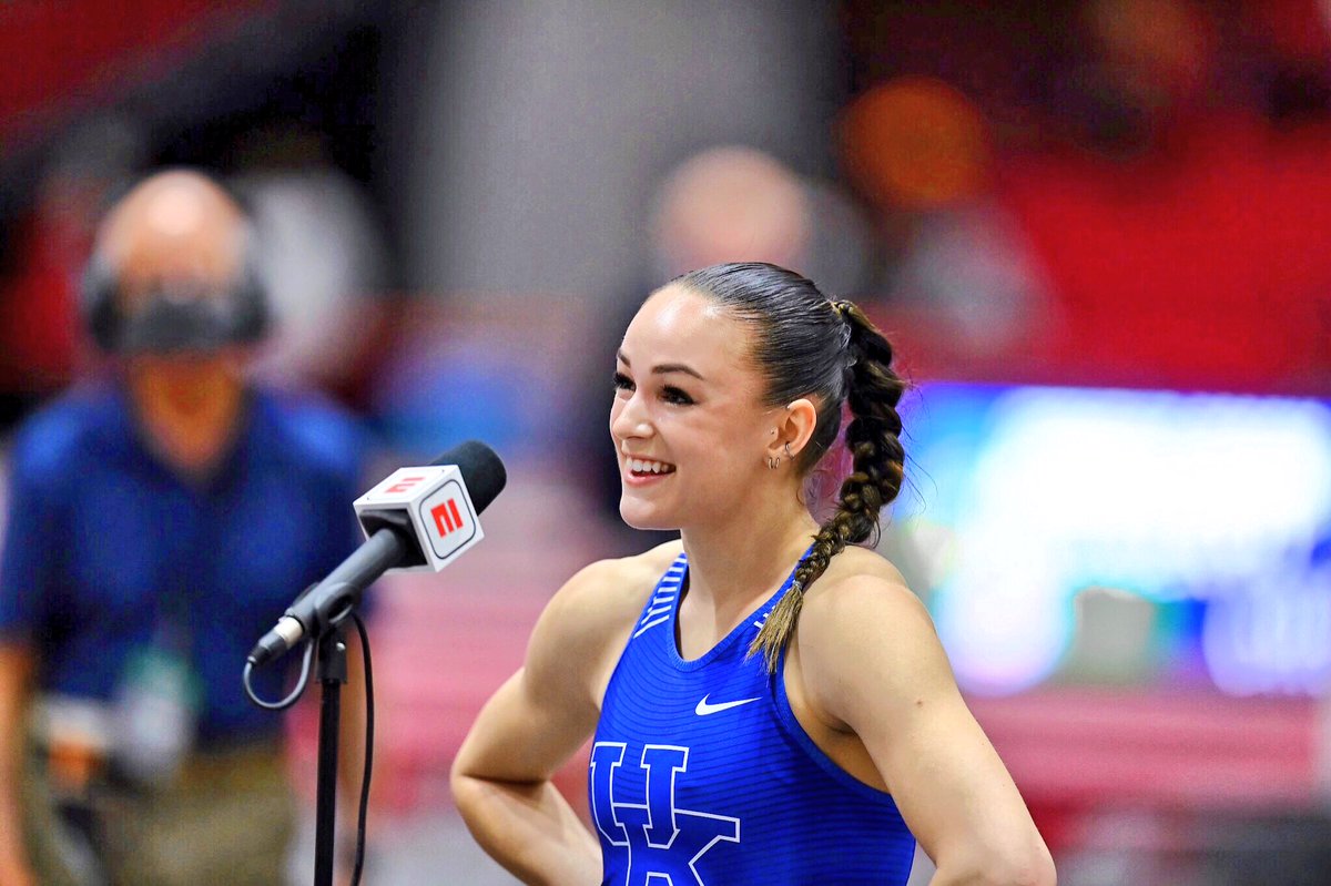 200m National champion and collegiate record holder 🙏🏼 22.38.