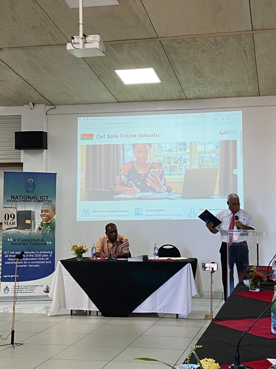 AusHCVanuatu's tweet photo. 🇦🇺 is proud to partner with 🇻🇺 under the Cyber Cooperation Program to work together to build a more resilient, secure and safe #cyberspace. Congratulations to #Vanuatu’s Prime Minister for launching the Vanuatu National Cyber Security Strategy last week. @DFAT @AusAmbCyberTech https://t.co/ULlMMlMFrS