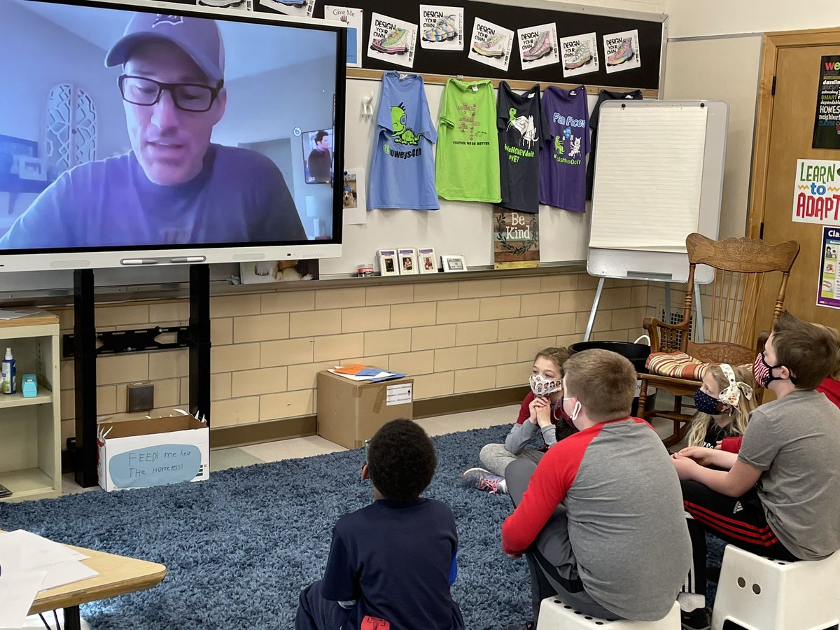 In celebration🎉of March is reading month📚, WDIV’s <a href="/JasonColthorp/">Jason Colthorp</a> read aloud Poppy 🐭 &amp; even introduced us to his adorable daughter, Rosie!😊 #betteratthevoices <a href="/gpmonteith/">Monteith Elementary</a>