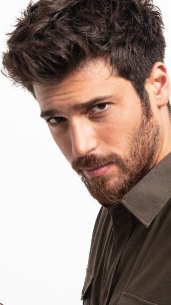 BarbaraColosimo's tweet photo. #CanYaman  è più  desiderato dei  #bitcoin  😏💕
#tudors https://t.co/MDMJ1P75P6