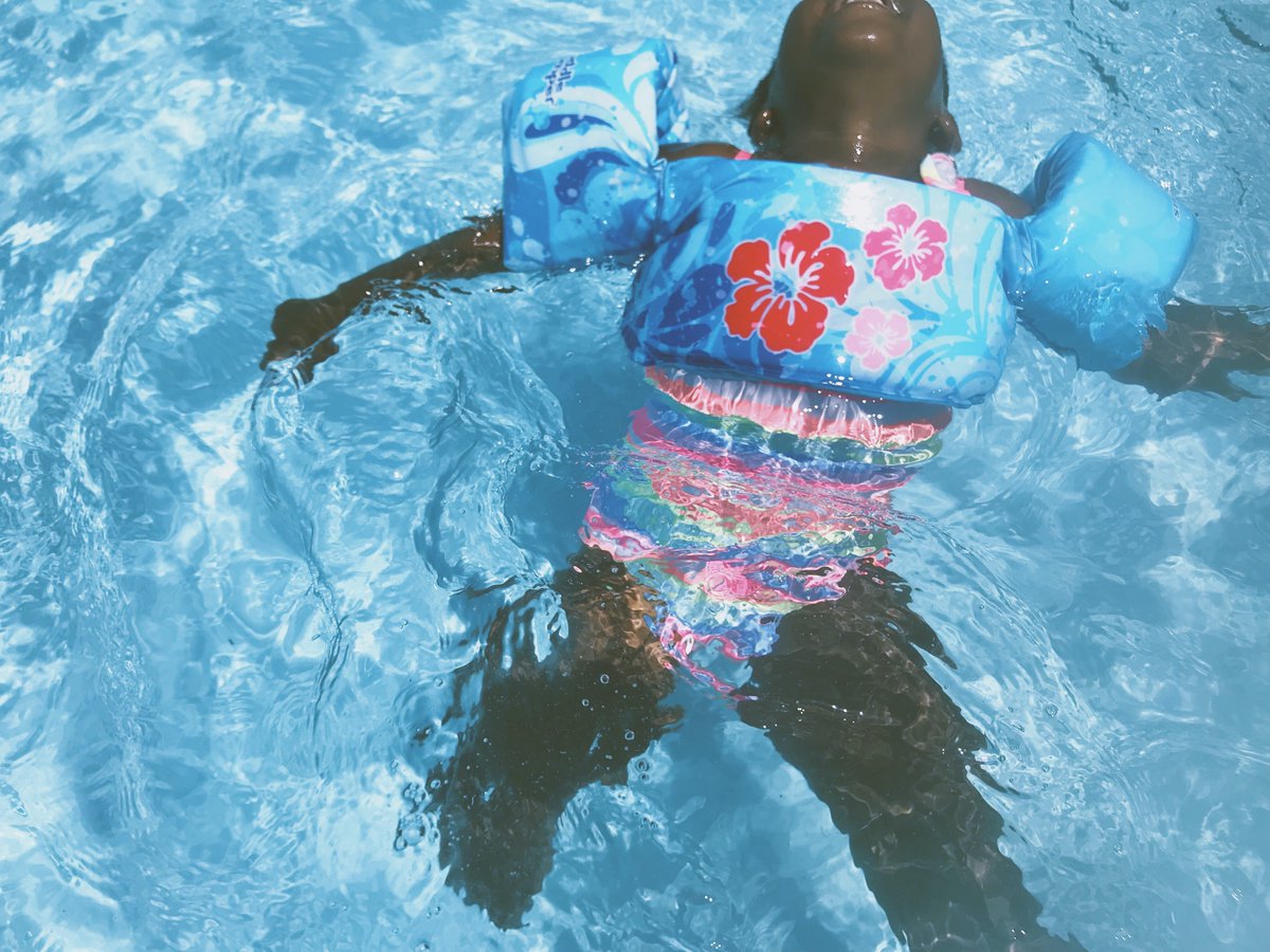 There are several options for keeping pool water clean and maintained. The 2 most common systems are saltwater &amp; chlorine. This month get free salt w/ any TruClear or Fusion salt system purchase! 💧🧂

patiopoolsaz.com/patio-pools-sp…