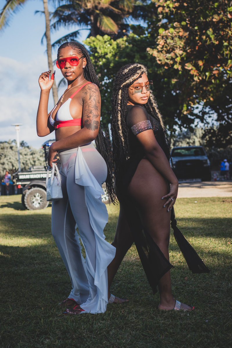 1cashgordon's tweet photo. March Madness🏀🌴
IG: RatiosKrazy
🎥: @thesniperkit // IG: shelovesk_ 
📚: #TourLife
📍: Miami Beach, Florida #miamispringbreak 
•••••
#partywithcash https://t.co/pAtxl2val5