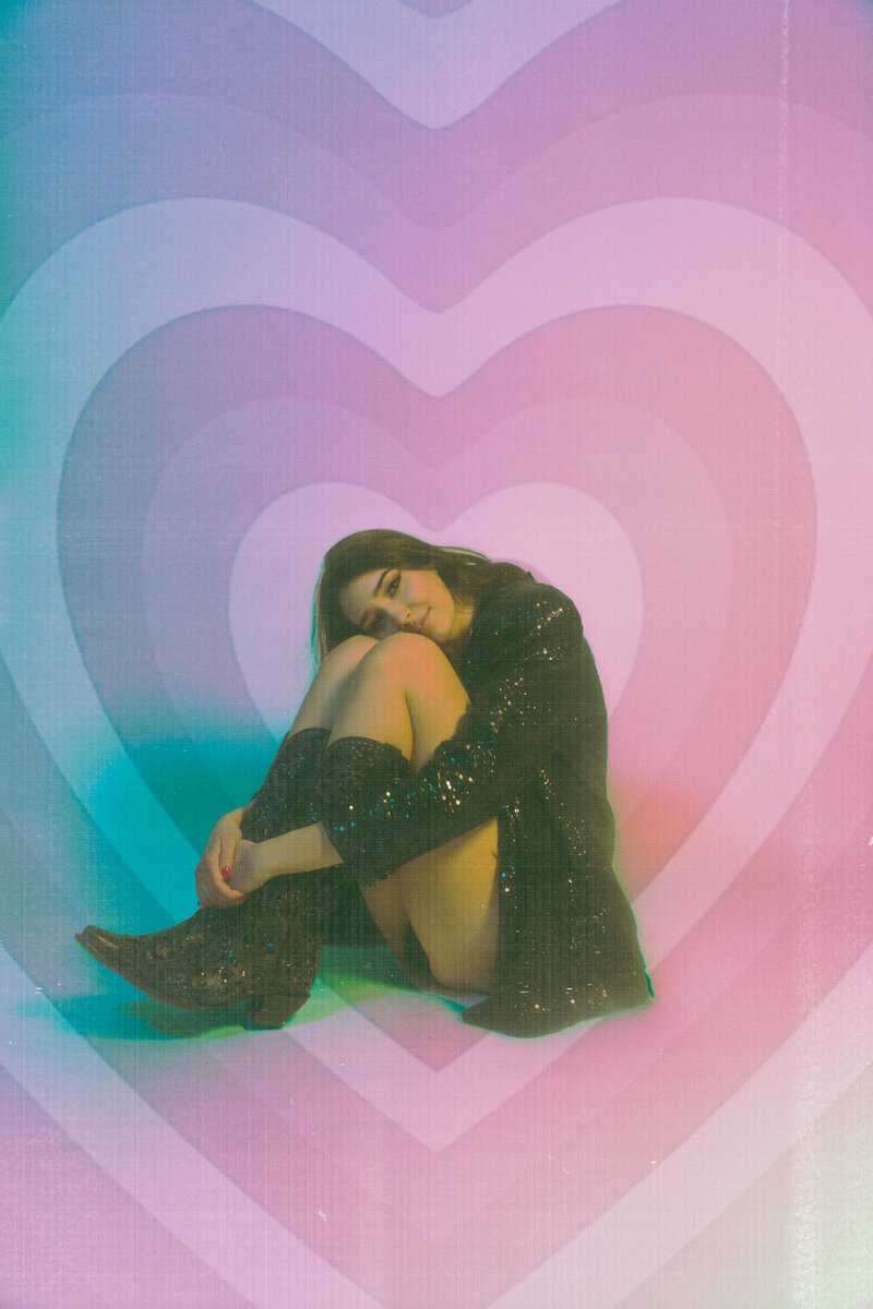 howdydohannah's tweet image. lovestruck!