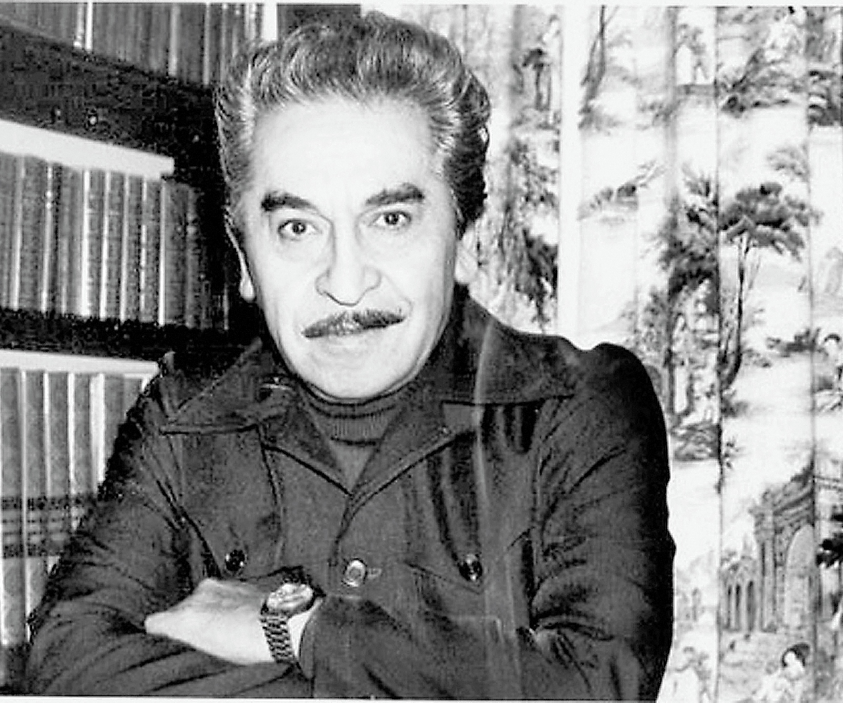 Esta es una que todos se saben... 

"Desde las diez ya no hay donde parar el coche
Ni un ruletero que lo quiera a uno llevar..." 🎶

Entra a esta exposición virtual y descubre cuáles son "Las que no te sabes de Chava Flores": bit.ly/3ttXGUh

#ContigoEnLaDistancia