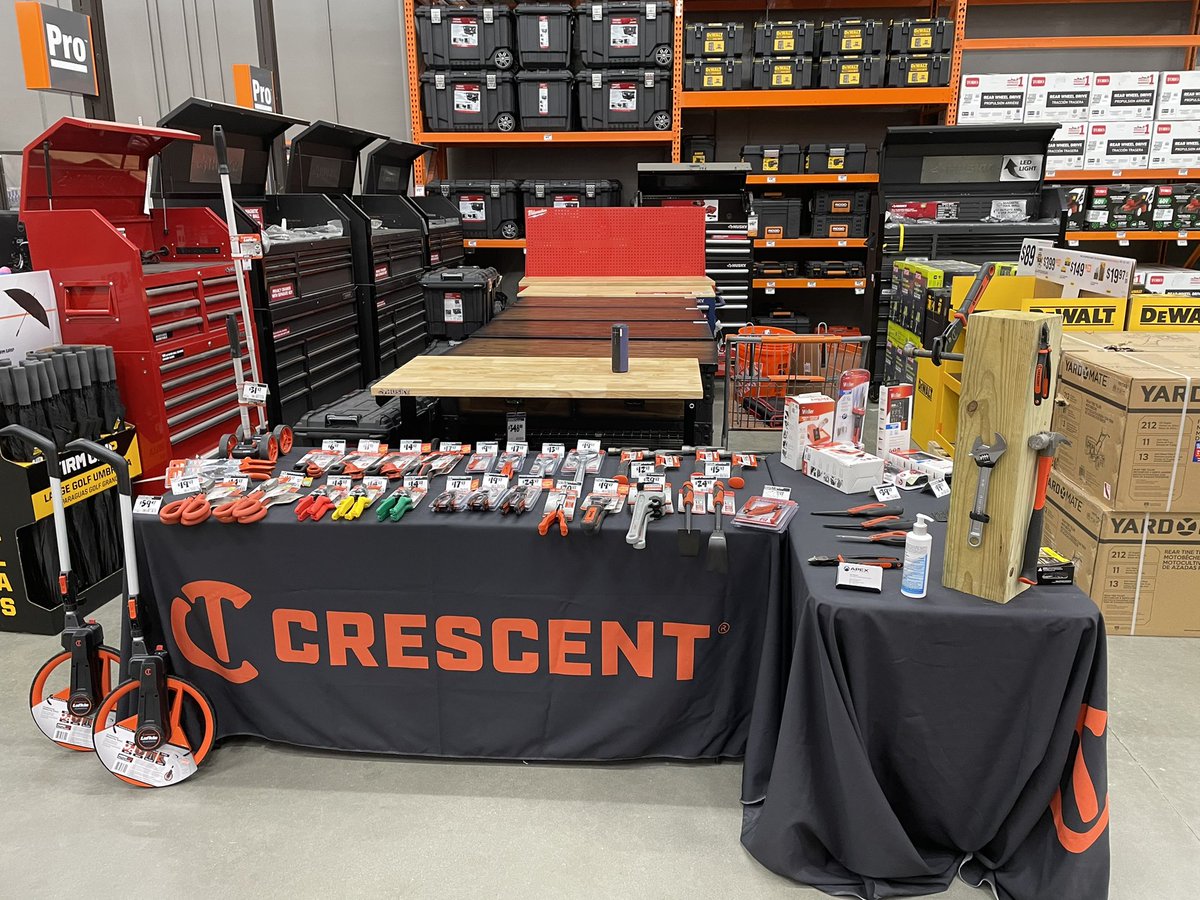 ATG_Cole's tweet photo. First post from your Atlanta, Georgia Apex Tool Group Rep! Last Friday I visited Home Depot 175 offering consumers a chance to try out some awesome tools from @CrescentTools. Check it out! #CrescentTools #TrustedbytheTrades @ApexToolGroup https://t.co/JV60evosXu
