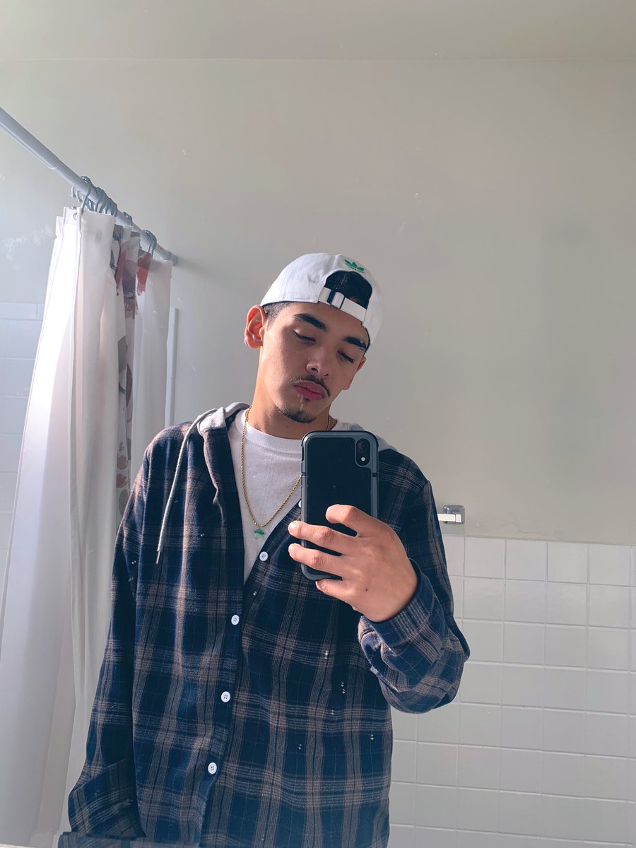 LianoSadd's tweet photo. IFHY but ily https://t.co/idIbffHKlO