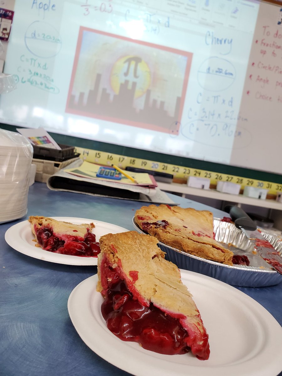 2bMysterE's tweet photo. Celebrated Pi Day today. Congrats to Jaela for memorizing the first 70 digits. Way to go! @marionLRSD https://t.co/05MLqs9EHi