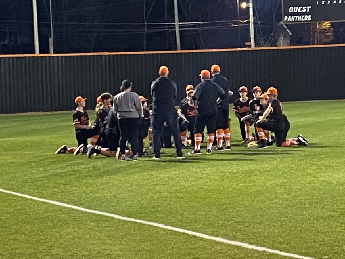 The ⁦<a href="/CityPanthers/">LENOIR CITY PANTHERS BASEBALL</a> come back and beat Heritage. 8-4 Final. Congrats Coach Simmons on your first W as a Lenoir City Panther!!