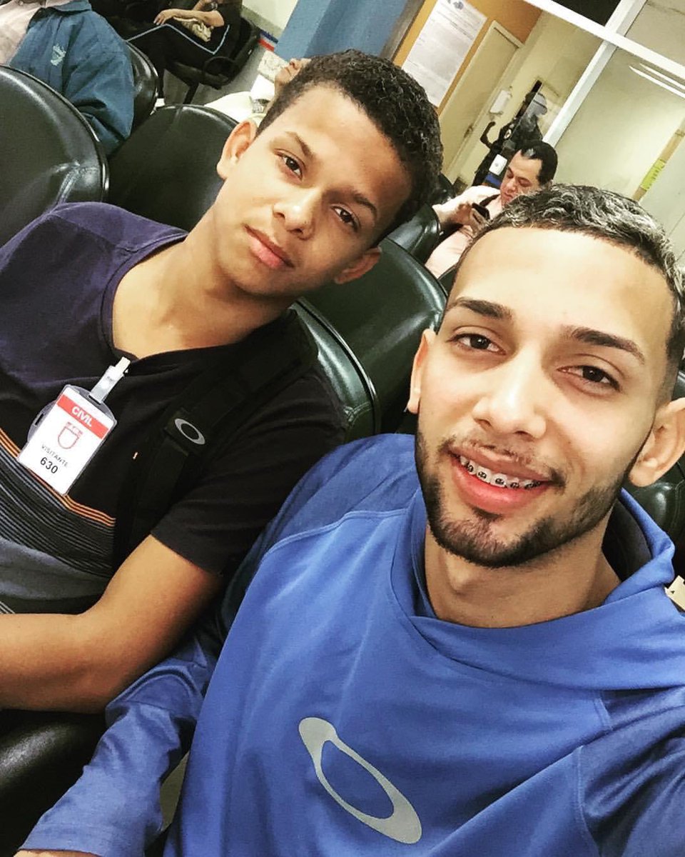 cleit0ngms's tweet photo. Te amarei eternamente seu levado!! ta difícil tá doendo tanto irmão pq você fez isso com sua família 😭😭😭😭 https://t.co/TVoSU9TGiE