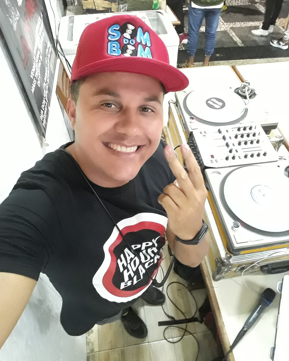 DJdindoSp's tweet photo. TBT https://t.co/tHqevuEQ9t