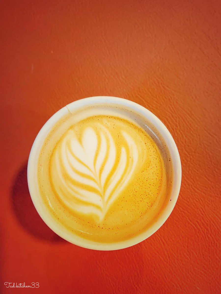 TKitchen33's tweet photo. صباح / مساء الخير أصدقائي المتابعين 
تجربتي عند فلو قهوة ومجتمع | @FlowCoffeesa 
⏰:Sun-Thur:1:00PM-11:PM
Fri-Sat:4:00PM-11:00PM
📍:حي العقيق-طريق الأمير محمد بن سلمان حفظه الله
#تغطيات_تاد https://t.co/HUePB1455H