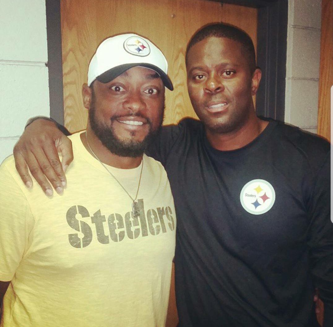 Happy Birthday to my mentor, friend, big brother....Mike Tomlin. Enjoy ur day family... 