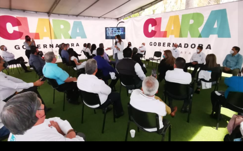 Bienvenidos los compromisos a favor de la educación que este lunes hizo, ante 800 maestros, <a href="/claraluzflores/">Clara Luz Flores</a> de la coalición Juntos Haremos Historia.
#ConMásFuerza #FuerzaTurquesa