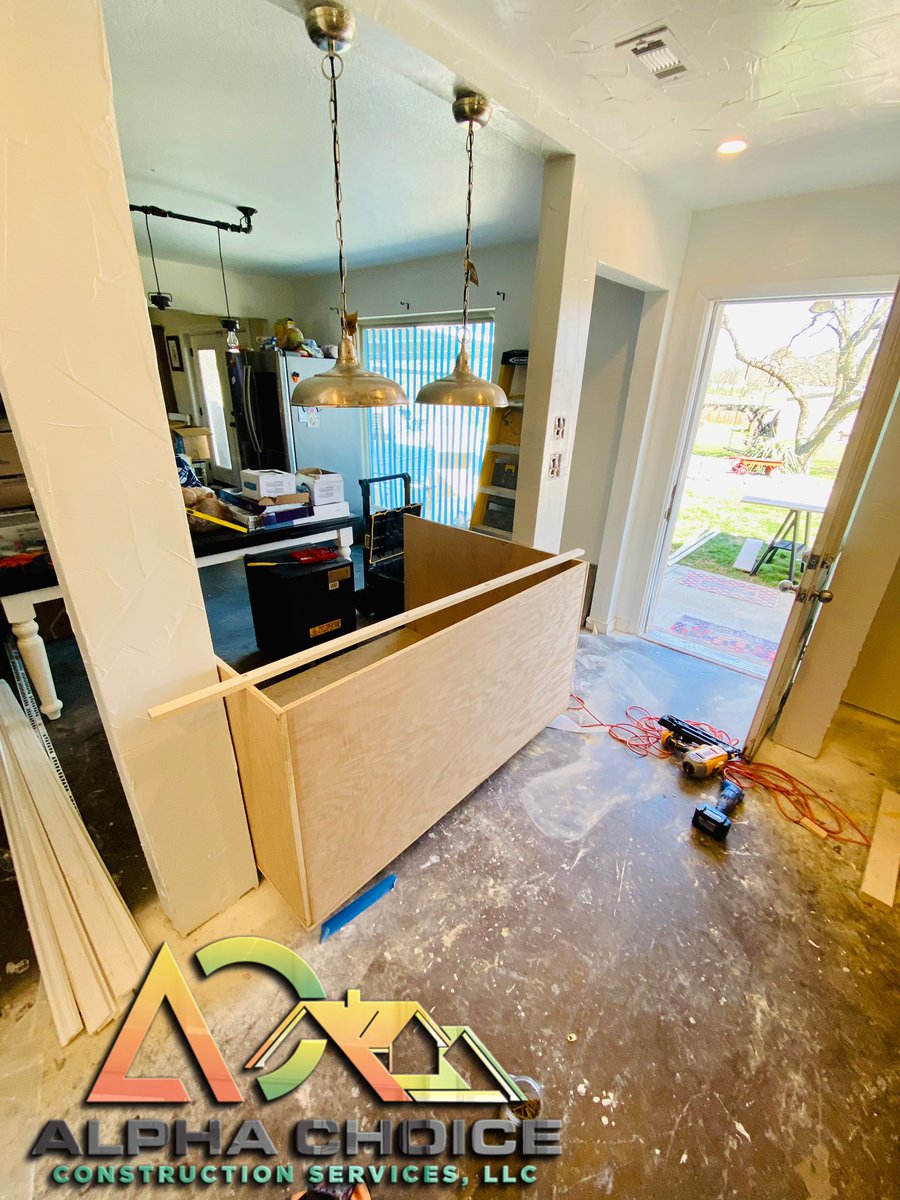 ChoiceAlpha's tweet photo. Here in progress is a custom kitchen island i designed but accommodated a customer special request to insert a food warmer for the large gatherings.
.
.
It’s the details
.
.
#customisland #kitchendesign #kitchentemodeling #carpentersofinstagram #woodworking #customkitchendesign https://t.co/64G9ZS039S