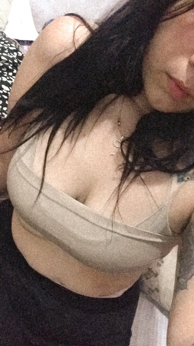 Alexiaink's tweet photo. Después de la música, que se hace? #music #tatto #sexy #sumisa #night #ink #chubbytime https://t.co/yQmqfYgmgt