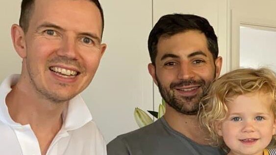 GF_Globally's tweet image. Todd and Phil commenced their surrogacy journey back in 2016 when Todd’s mum attended a conference and met Lauri and Katherine. Hear more from them. #eggdonors #eggdonation  #growingfamily #newadventure #sydneylocal #sydneyaustralia #sydneyharbour #sydneymums #sydneyevents