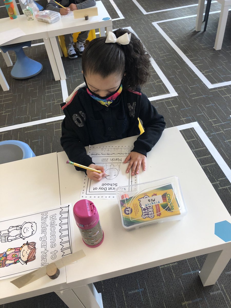 PatelLuvKinders's tweet image. Were back! #WestlakeCharter #wcsjoyfullearning