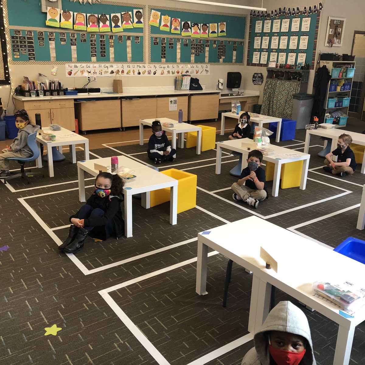 PatelLuvKinders's tweet image. Were back! #WestlakeCharter #wcsjoyfullearning
