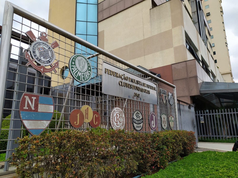 brazfoot's tweet photo. Ministério Público nega pedido da FPF, e #Paulistao2021 segue paralisado; clubes buscam alternativa.

🗞GE https://t.co/bnQmDRpvJW