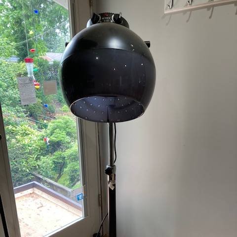 beckyemoji's tweet photo. craigslist free core #craigslistfree https://t.co/Dl46w5mmFO
