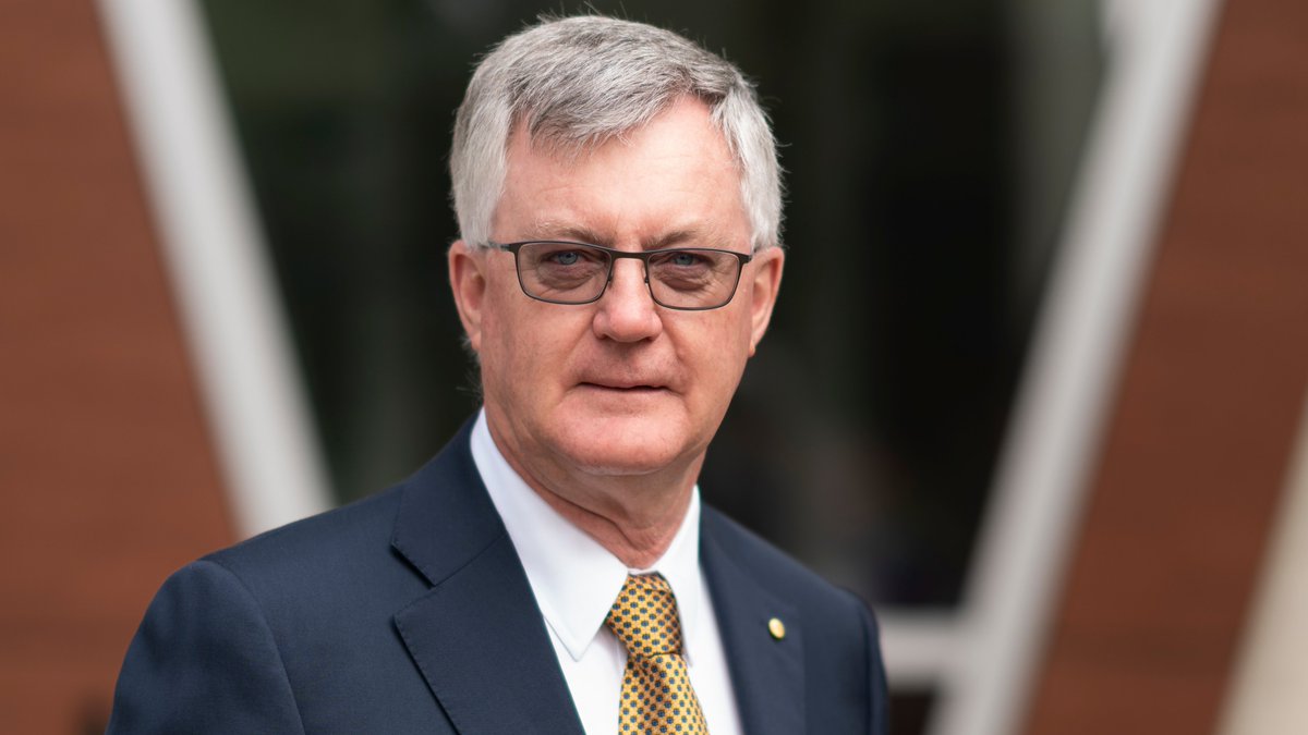 Powerhouse of the public service joins ANU. 

'Australia needs public policy that is informed by the best thinking and the latest research and ideas, particularly as we look to rebuild after COVID,' says Dr Martin Parkinson, incoming chair of @SRW_ANU.

📖anu.edu.au/news/all-news/…