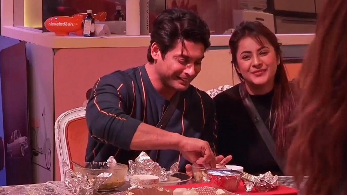 73) I love you both because of how you two were use to eat your food together in BB like it was just so heartwarming..  @sidharth_shukla  @ishehnaaz_gill  #SidNaaz