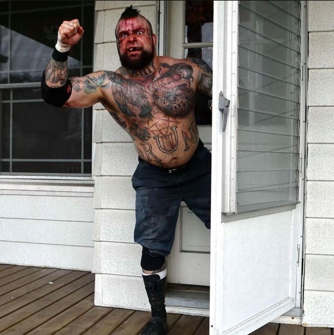 GUTSmadeofROT's tweet image. 'Run." - @YamashiPro @IJPWFed - yamashipromotions.jcink.net/index.php?show…