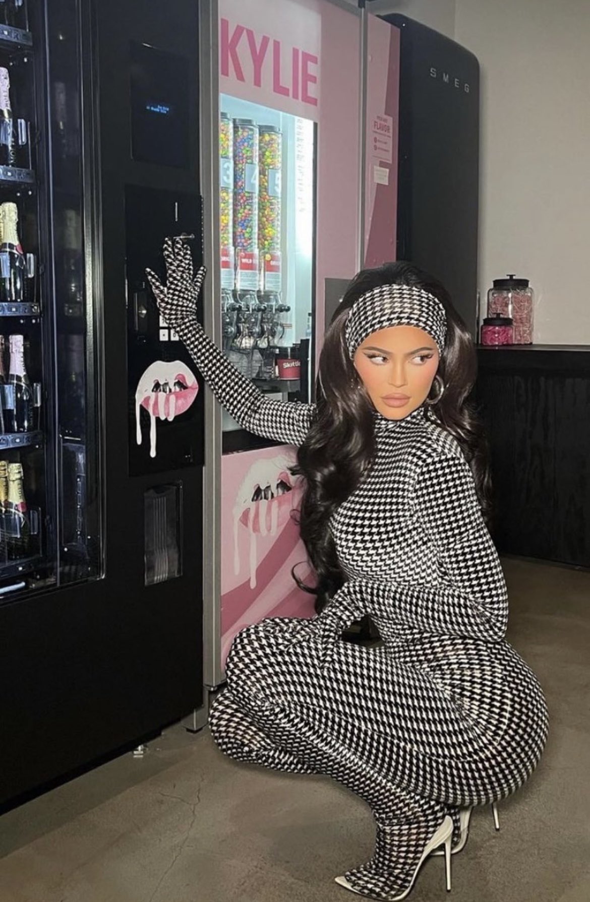 HotShotHanah on Twitter: "Lol looking like an Old Alabama Hat ! https