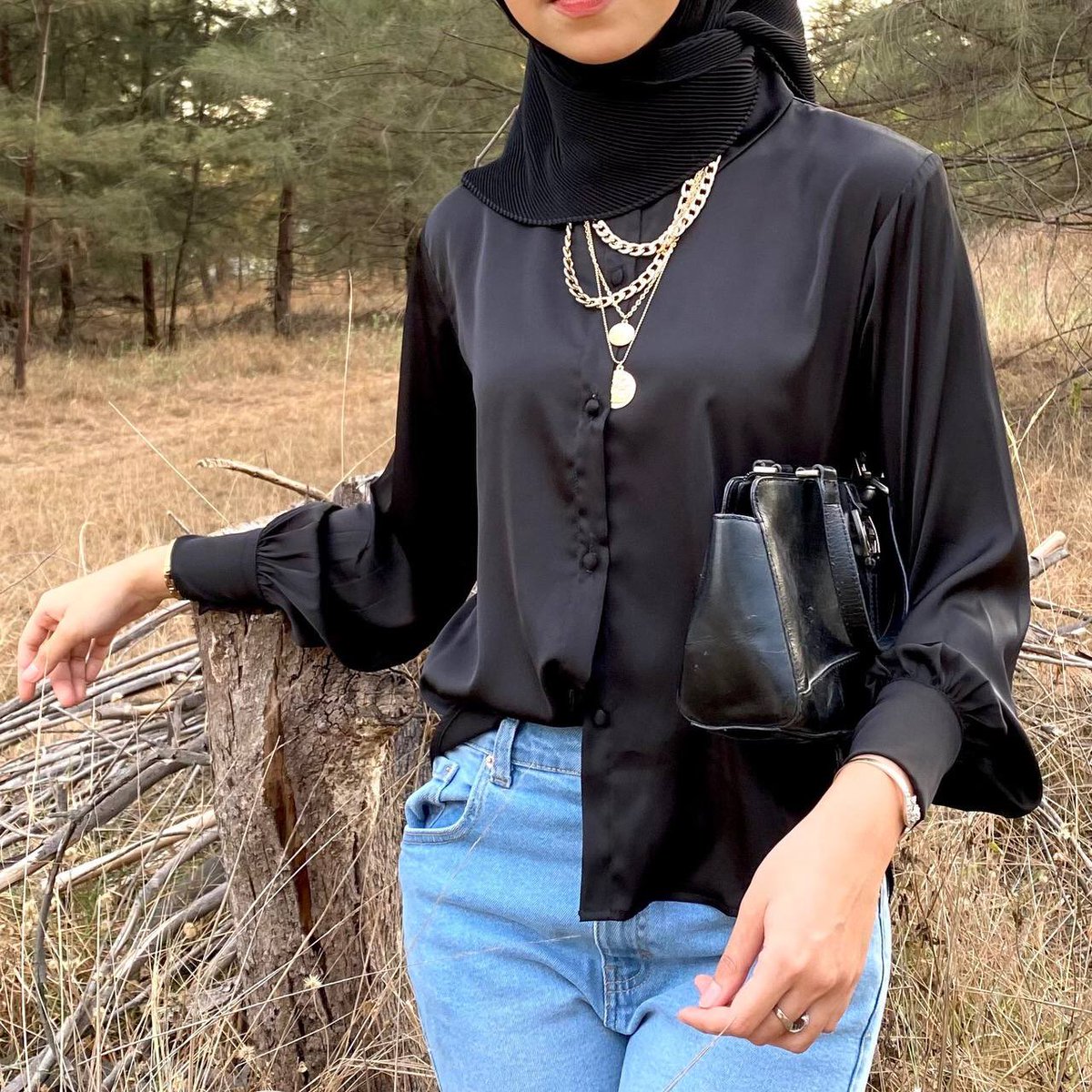 allyoucanwearr's tweet image. pengen nangisss pagi2 ada yg cari #satintop✨ kat syerr!!!! 

kdg2 hq dah habis stock, tapi agents ada lgiii sooo DO NOT HESITATE to ask which is still avail yaa 🙈🤍🤍🤍