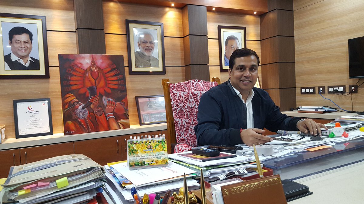 SashankGuw's tweet photo. Ex-CM of Maharashtra Shri @Dev_Fadnavis ji will run campaign trails in #Nalbari today for Shri @jayanta_malla!
#AssamAssemblyPolls
#mission100plus
@BJP4Assam https://t.co/WDtg7cvmYg