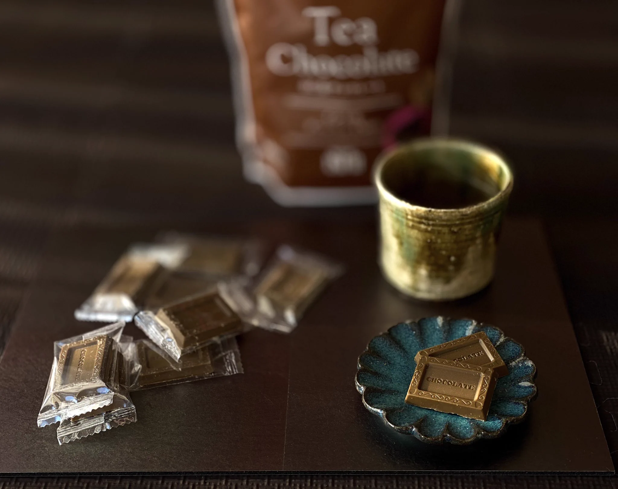 成城石井の紅茶チョコが最高！本格的なダージリンが使用されていてまさに食べる紅茶と言われるほど美味しい！！