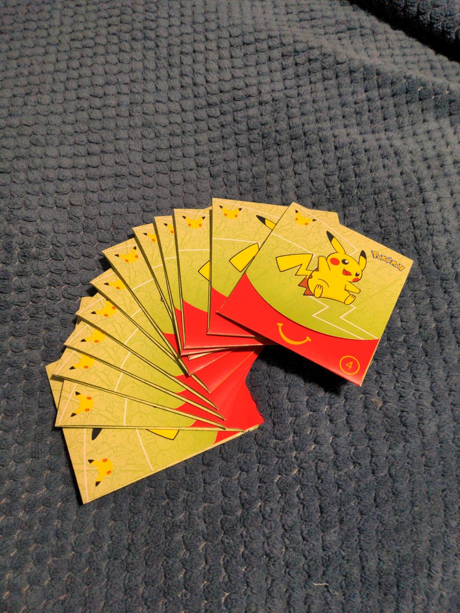 pezance's tweet photo. Omg omg omg so these finally came today can't wait to open them. https://t.co/Pu5caiv7OV