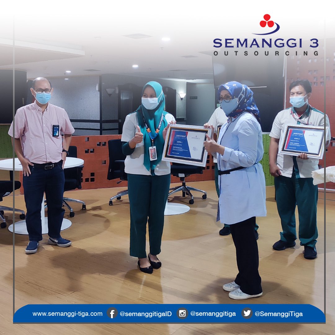 SemanggiTiga's tweet photo. Refresh training sebisa mungkin rutin kami lakukan dalam rangka memastikan seluruh personel di lapangan melakukan pekerjaan sesuai dengan SOP yang berlaku. https://t.co/0FskrGBpec