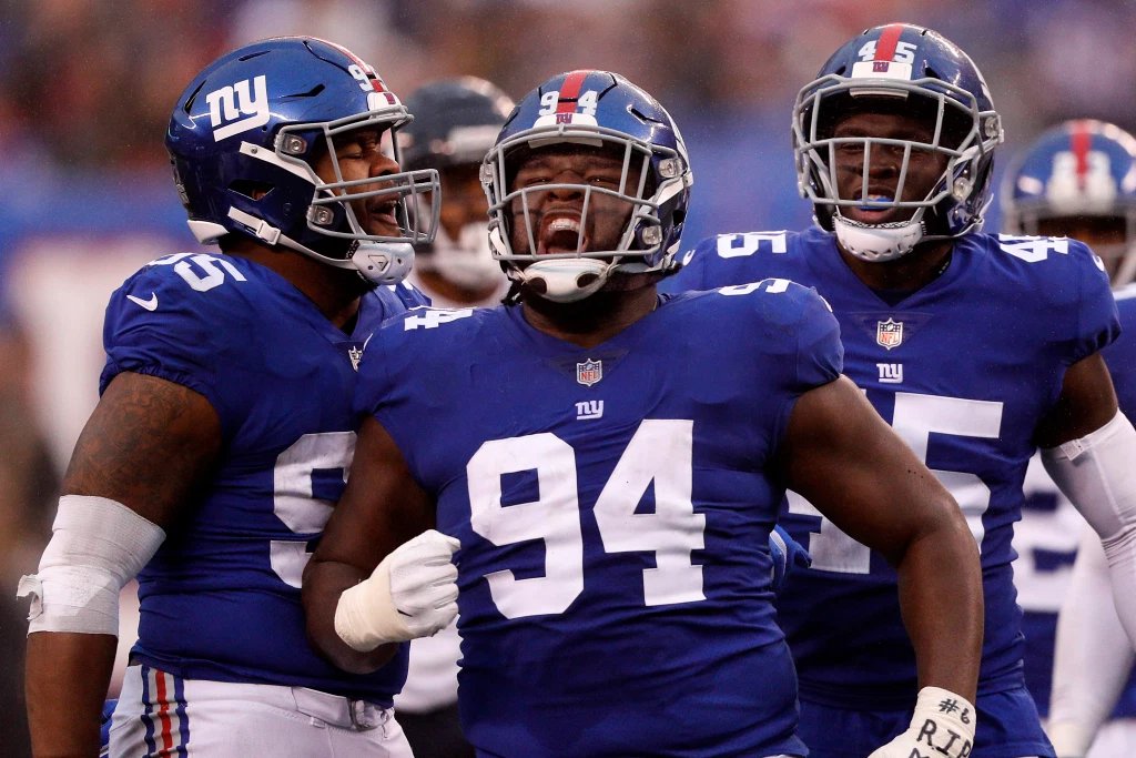 Giants lose Dalvin Tomlinson in bland start to NFL free agency