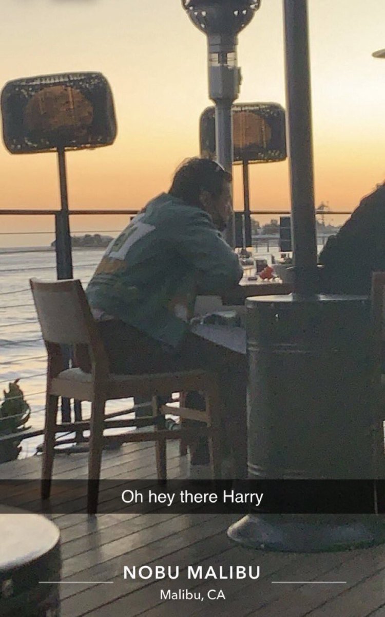 New photo of Harry out in Malibu