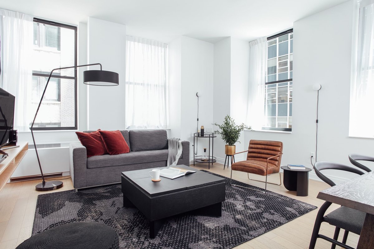 Perfect venue if you're tired of working from home

Mint House at 70 Pine

Book now at bit.ly/MH-70-Pine

#meetingsandevents #hybridevents #virtualmeetings #covidsafe #businesstravel #MeetSafe