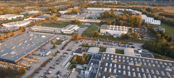 immoweek's tweet photo. La société de conseil Bridge #RealEstate a accompagné #SAMFI pour l’#acquisition d’un ensemble de 49 000 m2 de #bureaux et d’activité, dans le Maine-et-Loire (49) >> https://t.co/Mq8JezzSHk https://t.co/dRfSQlKumg