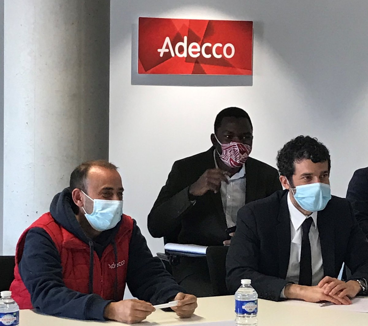 AlexandreViros's tweet photo. L’époque que nous traversons nous appelle à l'action rapide et décisive. Un an après le début de cette crise qui a bouleversé le monde du #travail, je tiens à saluer et remercier les équipes @AdeccoGroupFR pour leur mobilisation au service de l'emploi. #Agirpourlemploi https://t.co/63dZPnEzEA