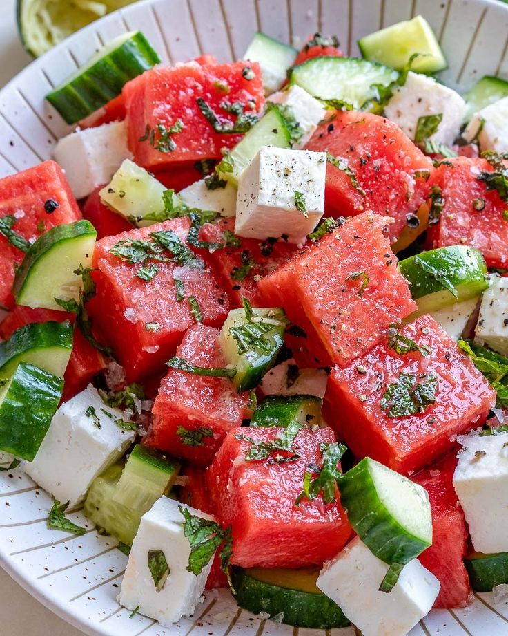 TagiFarm's tweet photo. Here's a healthy, delicious, and fresh #lunch idea to get you by. Can you name the ingredients? 😃 

#TryTagiFarm #Salad #HealthyFood #HealthySnack #Green #FreshFruitsAndVeggies #BidhaaFreshMlangoni #Mombasa #FreeDelivery https://t.co/I9qRs7mvQP
