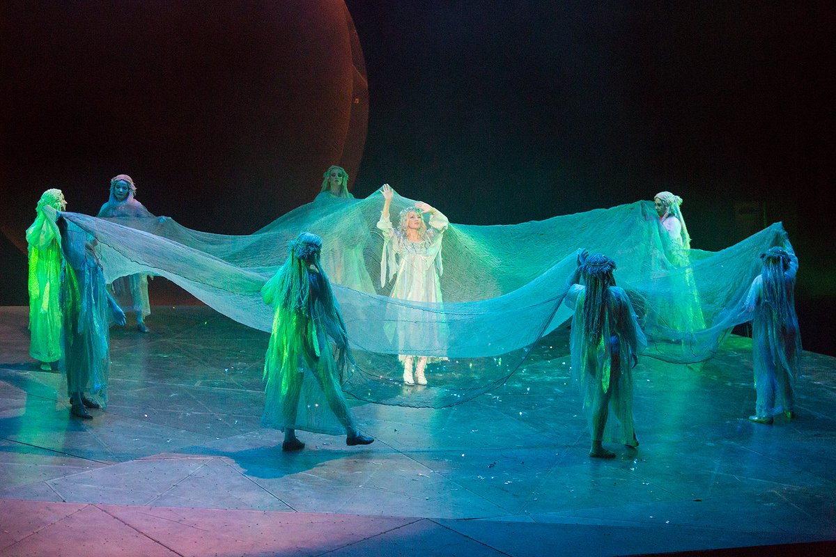 Театр Новая Опера tweet media