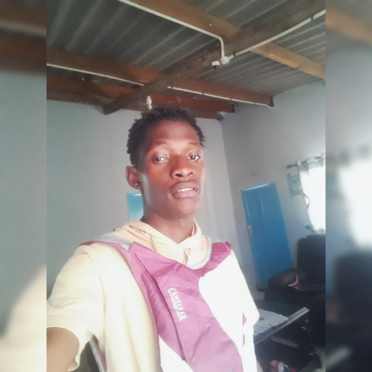 yunsuprem's tweet photo. msoro kutema makumbo kubanda tikushanda mhayi https://t.co/0Hqwuw8uYW