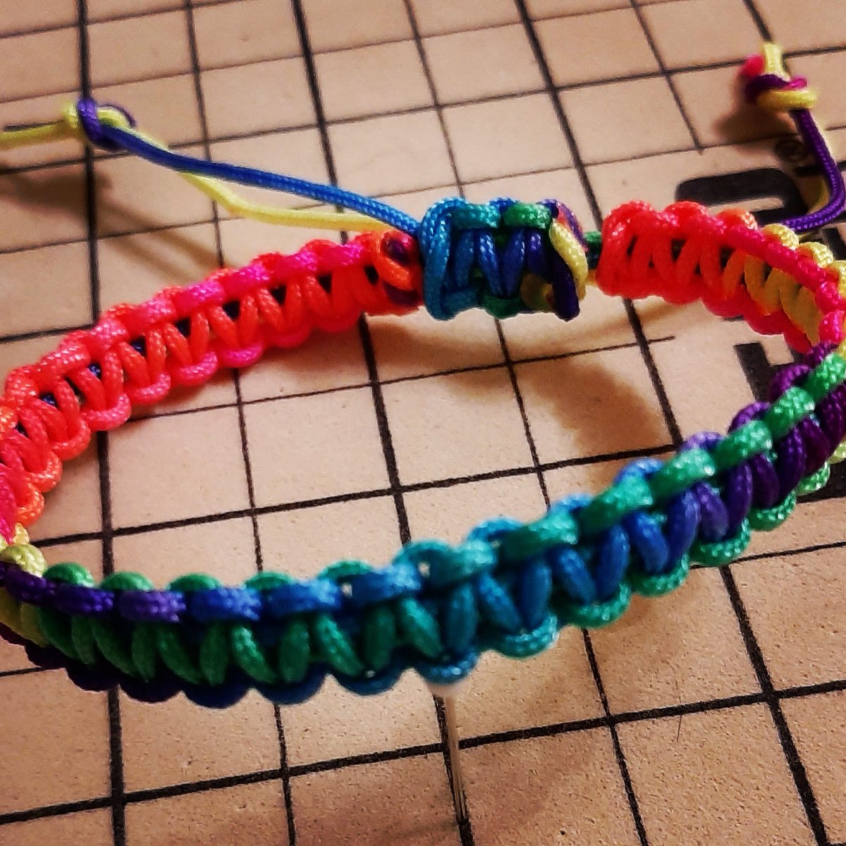 Shagana_Betty's tweet photo. Heute komme ich endlich mal wieder zu streamen 🙈
Heute mache ich 🌈 Makramee Armbänder.
https://t.co/70DYPRYYsU
#werbung
#livestream
#smallstreamer
#makramee
#makrameeliebe
#handemadewithlove
#deutschland
#TwitchDE
#böhmenkirch
#Stuttgart
@TheNeoEnergy https://t.co/wkzRQkVjoN