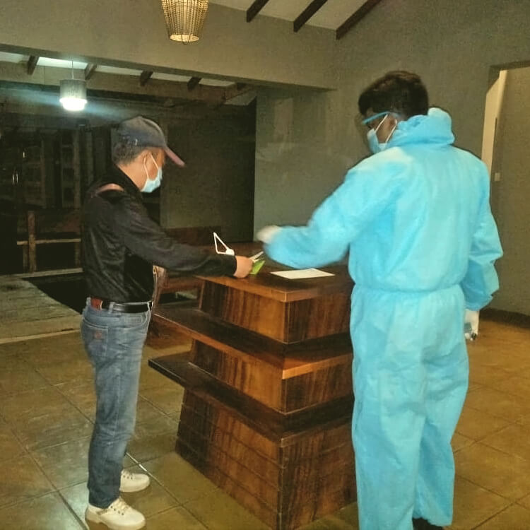 BernardToursSL's tweet photo. Conforming with the new norms, Bernard Tours welcomed our first guests of 2021 to the country last weekend.

We thank the combined efforts of all involved in making our country 'Safe and Secure' for travel.

#helloagain #tourismstrong #tourismrestart #SriLanka #visitsrilanka https://t.co/EkEfX8So3C