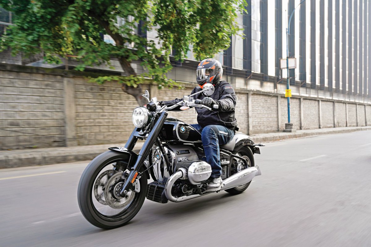 bikeindia's tweet photo. Fancy a big-cube cruiser? We've been at the helm of the new #BMW R 18 in special "First Edition" guise.  Here's the ride review: https://t.co/HRXI33p964

@BMWMotorrad_IN @bmwindia @BMWMotorrad #BMWR18 #R18FirstEdition #BigBoxer https://t.co/02HdBWDcs3
